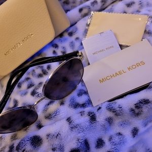 Micheal kors sunglasses  sadie 111